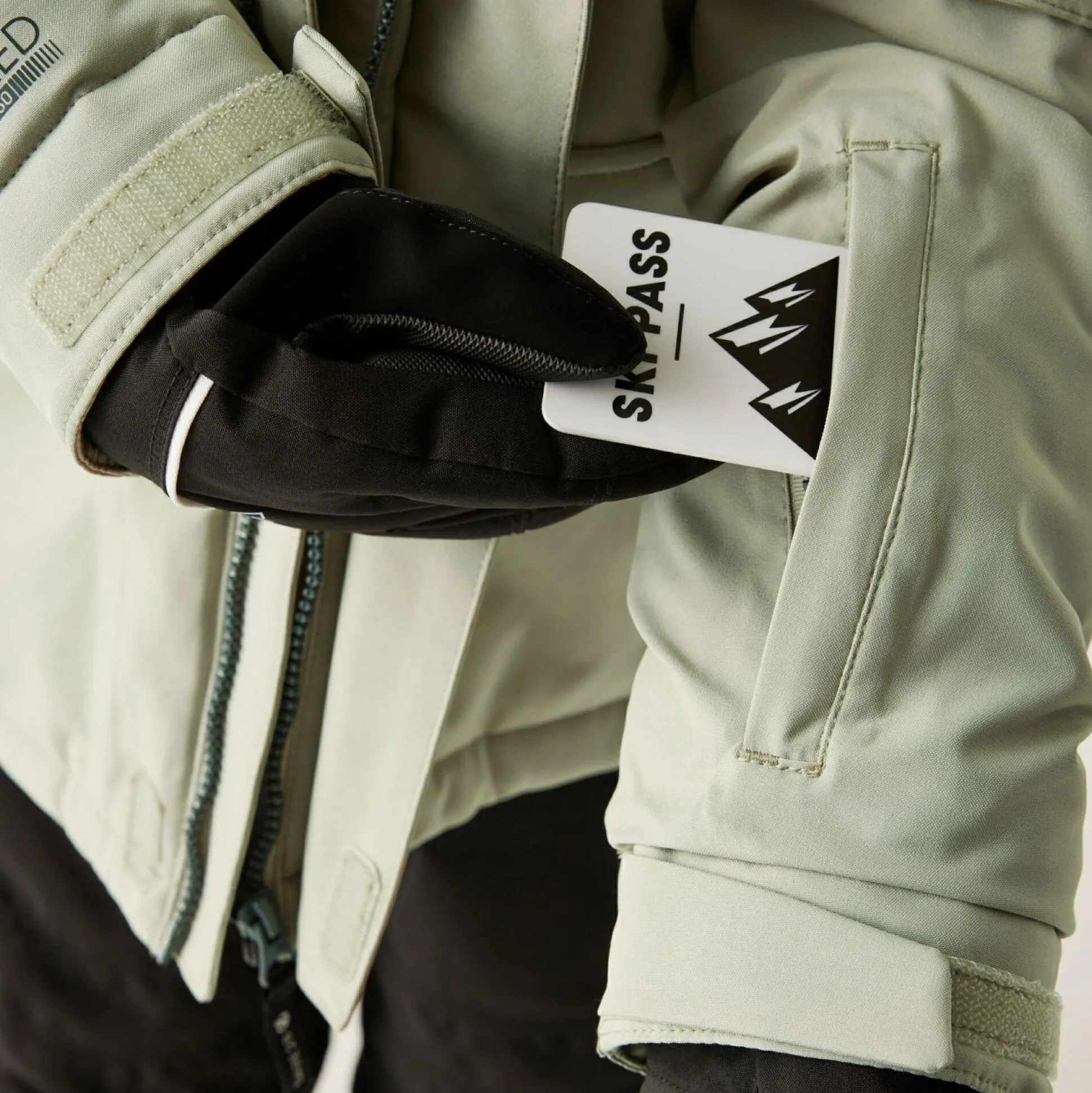 Dare 2b - Kids' Shredder Ski Jacket | Abbeystone