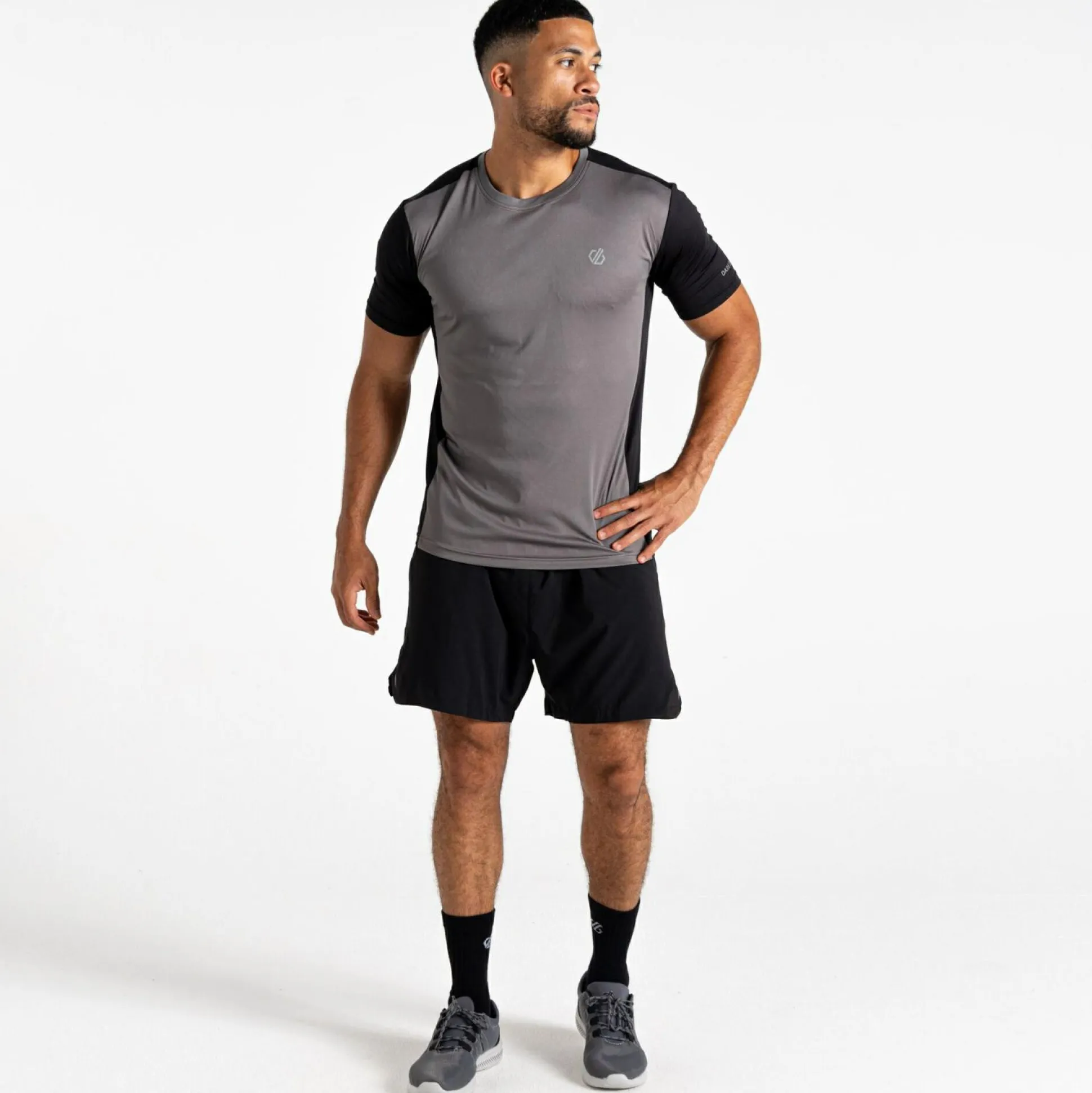 Dare 2b - Men's Discernible III T-Shirt | Black & Granite Grey