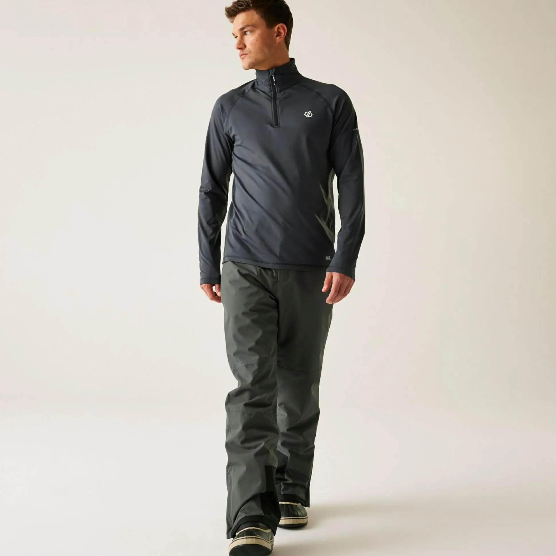 Dare 2b - Men's Fuse Up II Lightweight Core Stretch Midlayer | Ebony Grey