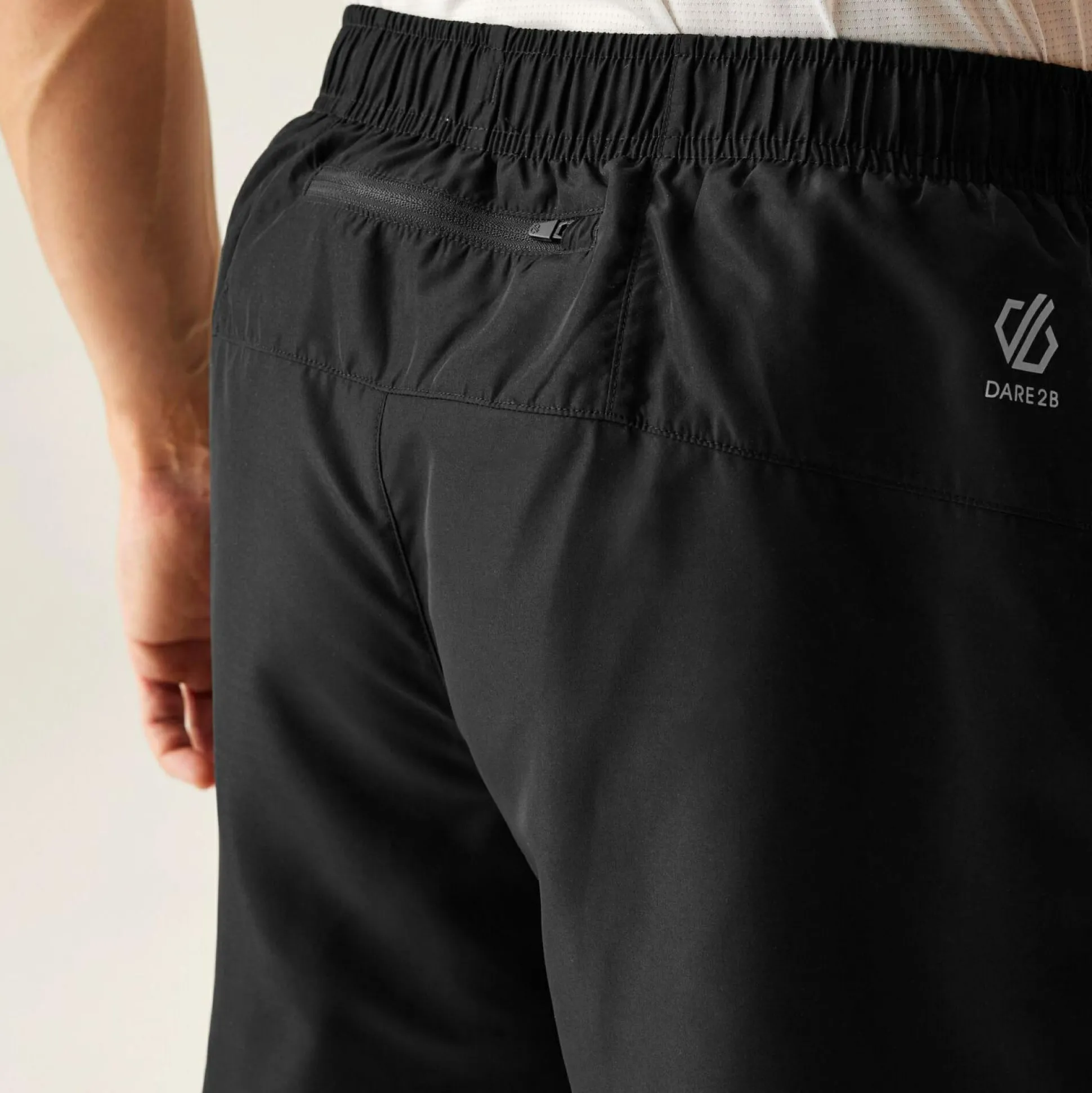 Dare 2b - Men's Surrect Lightweight Shorts | Black