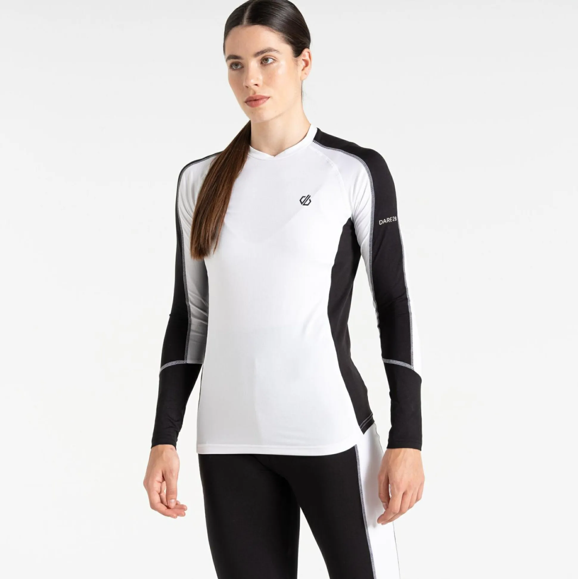 Dare 2b - Women's Exchange III Base Layer Set | Black & White