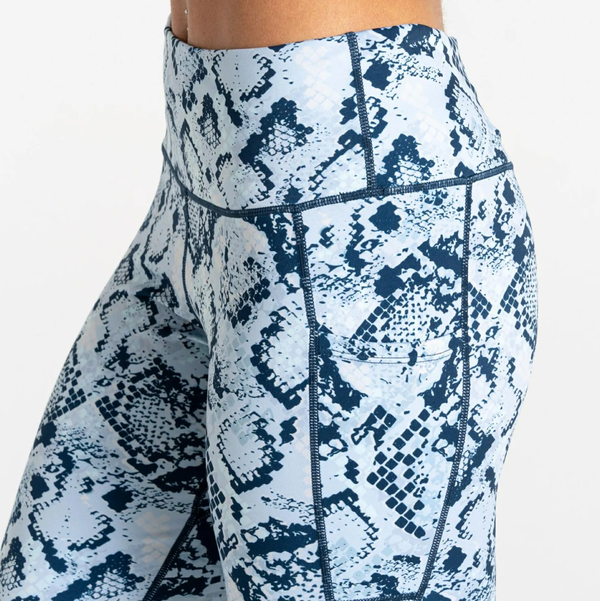 Dare 2b - Women's Influential II Leggings | Snake Print