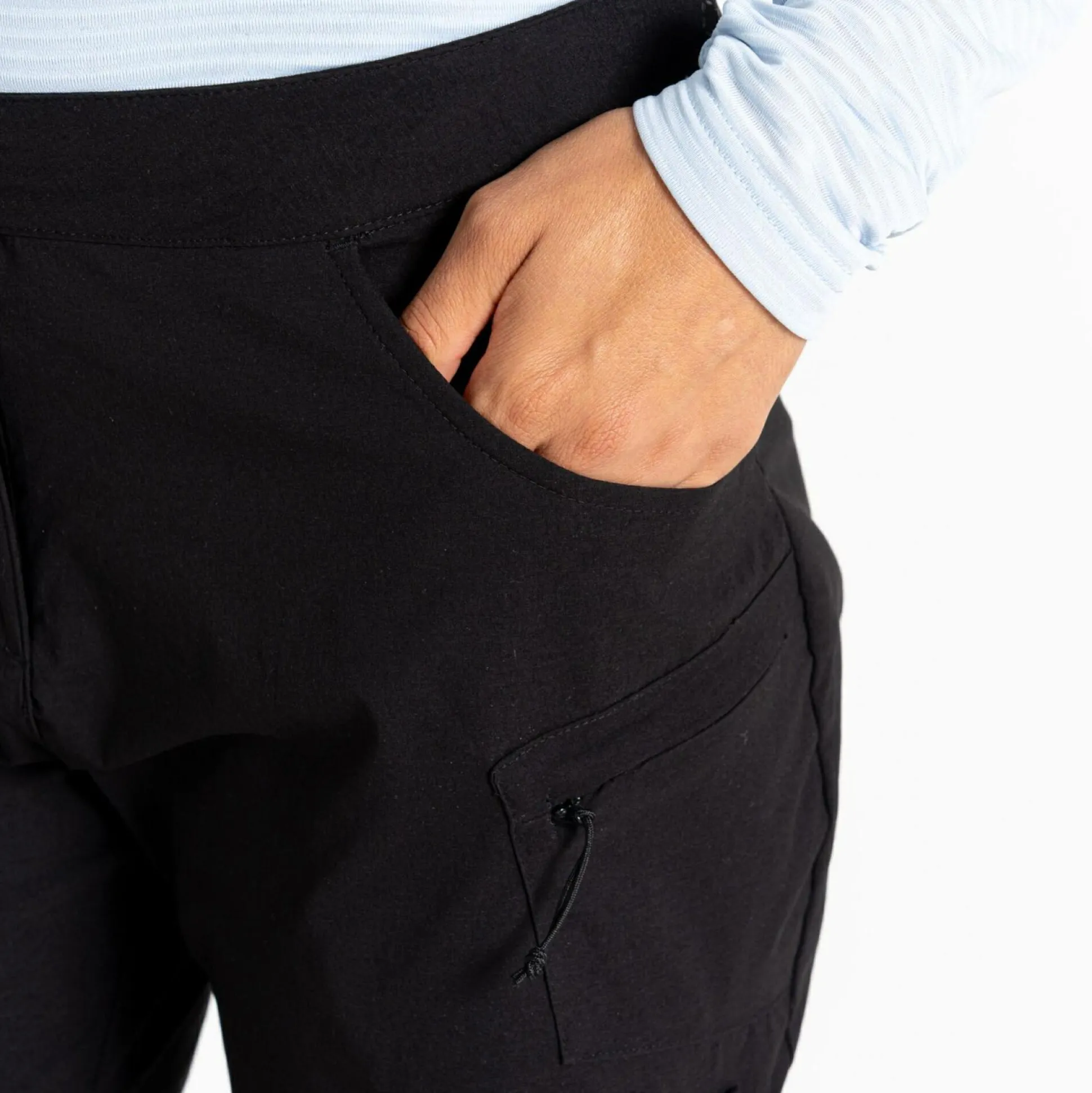 Dare 2b - Women's Melodic III Walking Shorts | Black