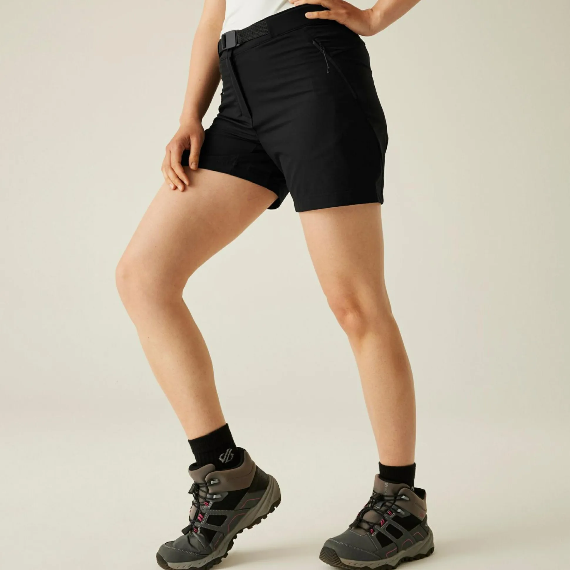 Dare 2b - Women's Melodic Pro II Walking Shorts | Black