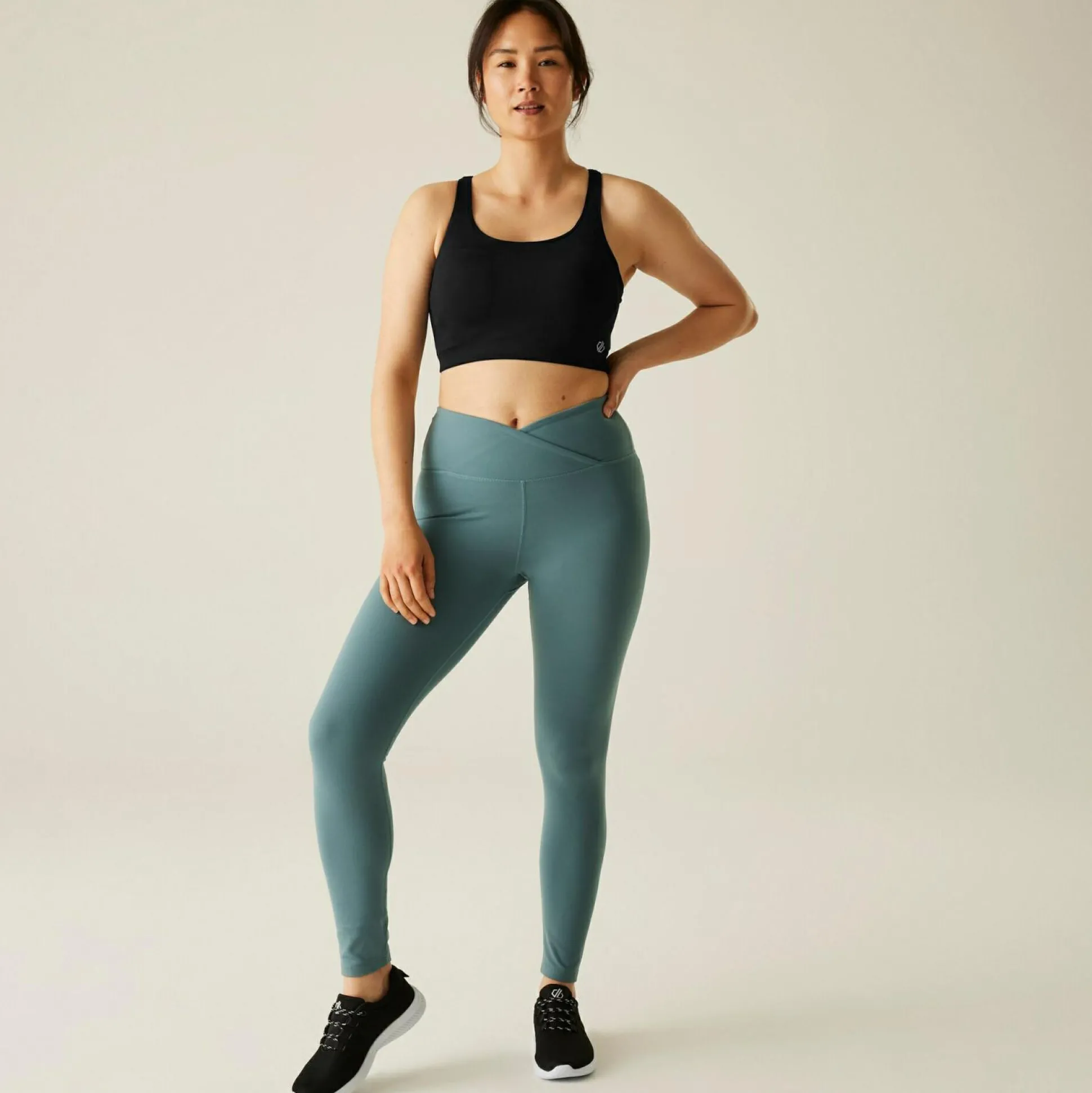 Dare 2b - Women's Power Sports Bra | Black