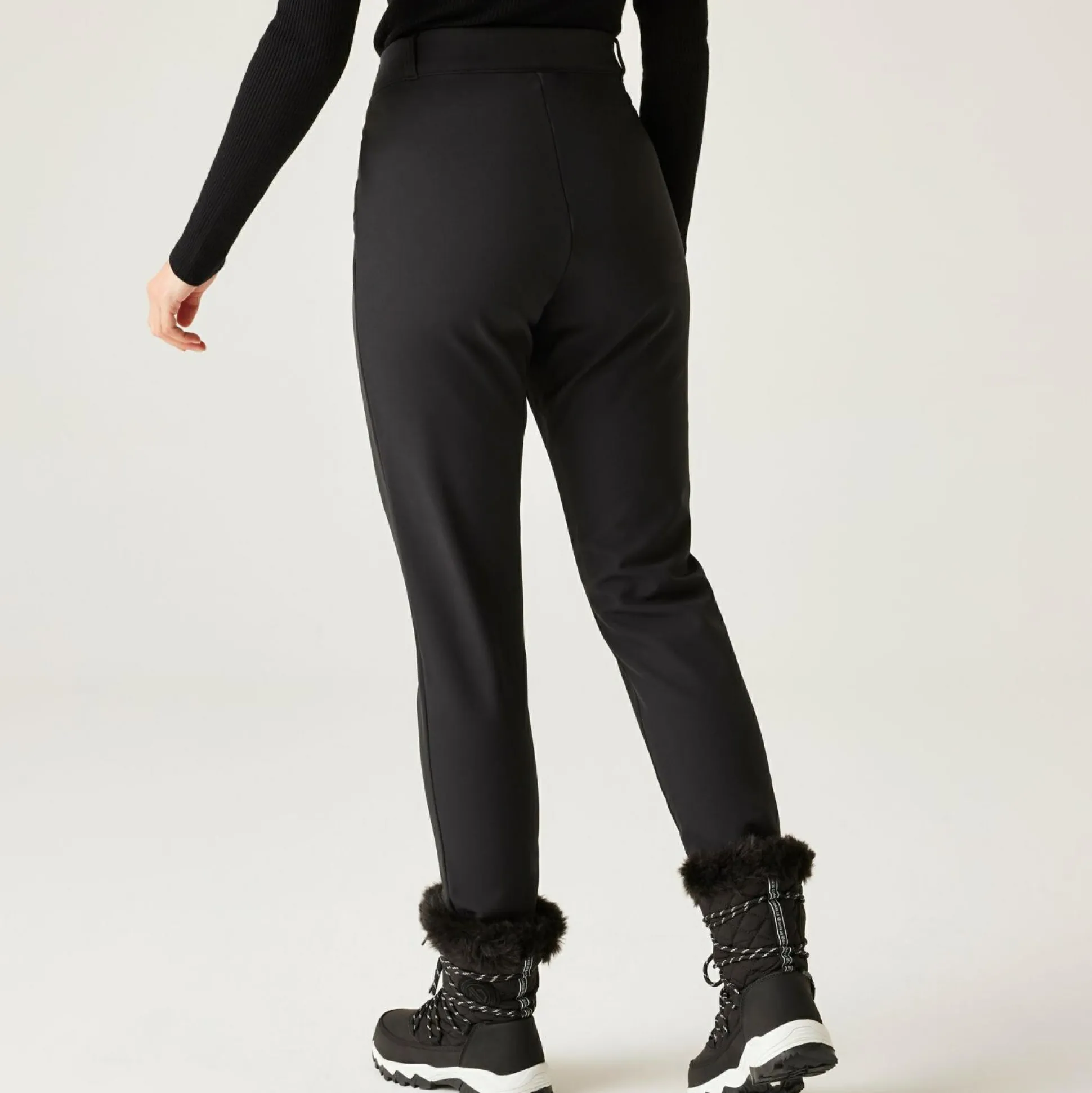 Dare 2b - Women's Sleek IV Softshell Ski Pants | Black