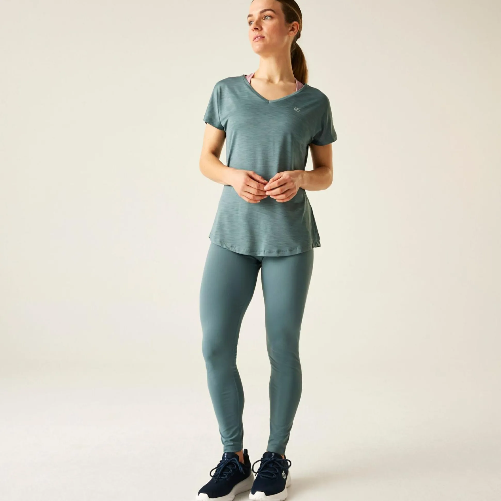 Dare 2b - Women's Vigilant Lightweight T-Shirt | Element Grey