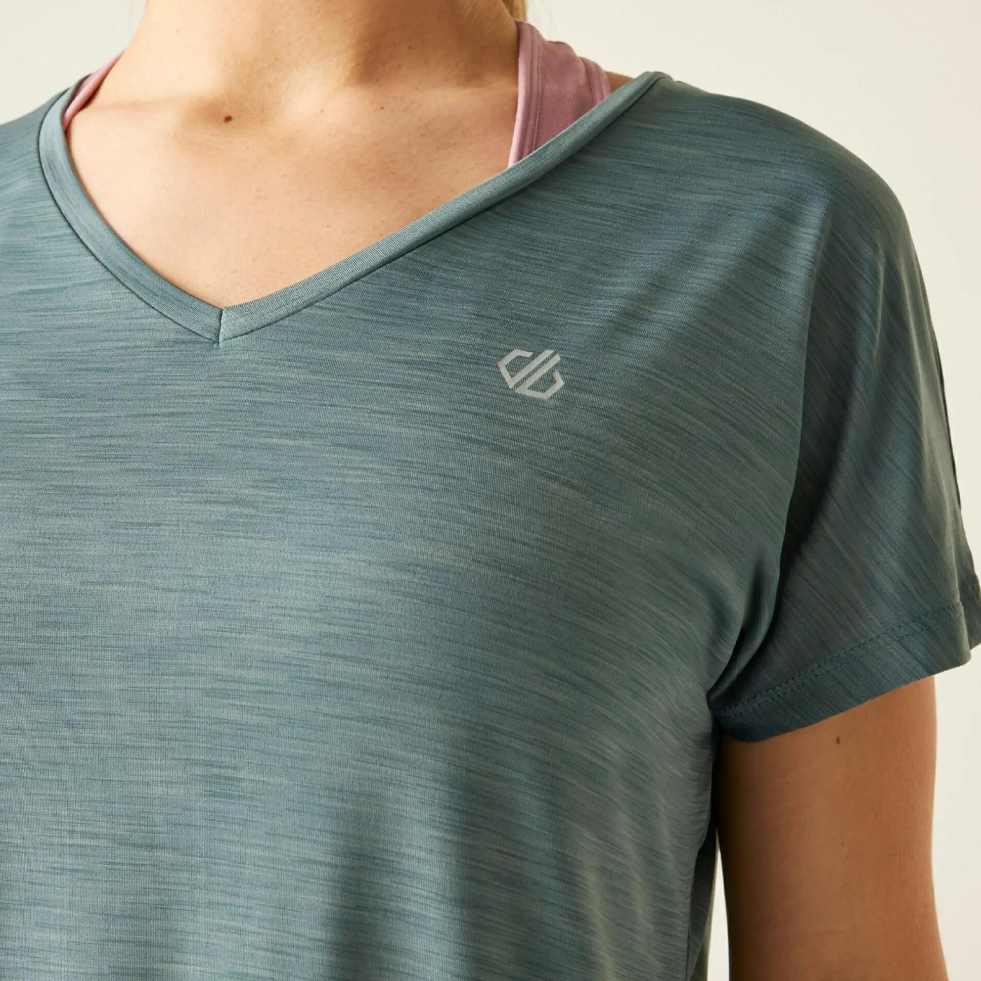 Dare 2b - Women's Vigilant Lightweight T-Shirt | Element Grey