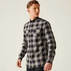 Men's Lance Long Sleeved Checked Shirt | Black Dark Grey Bold Check
