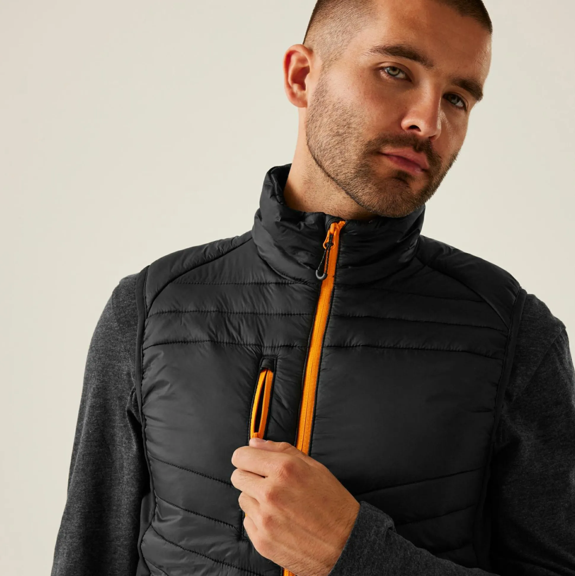 Men's Navigate Hybrid Bodywarmer | Black Orange Pop