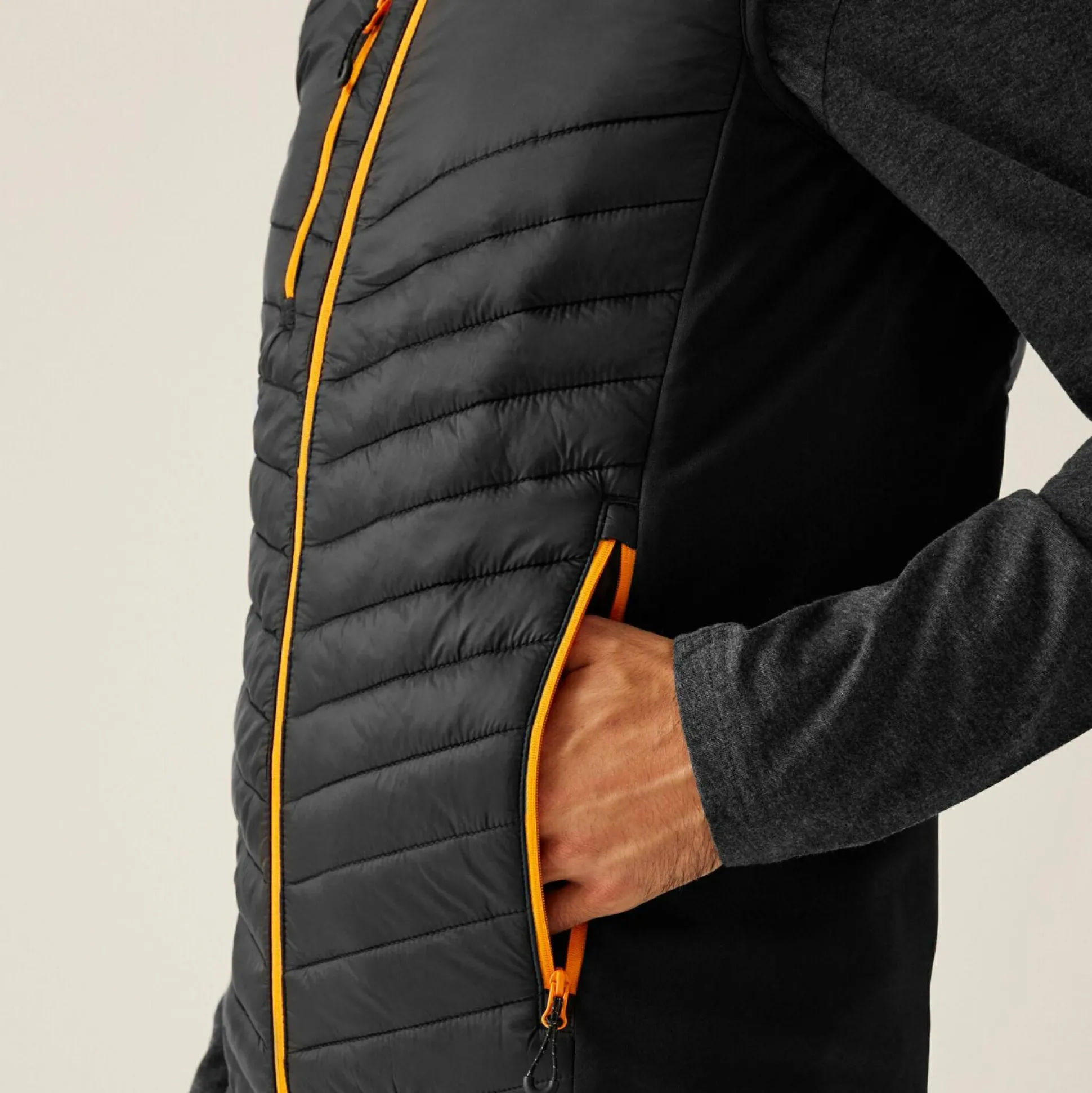 Men's Navigate Hybrid Bodywarmer | Black Orange Pop