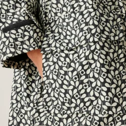 Orla Kiely Swing Waterproof III Jacket | Jasmine Flower Black