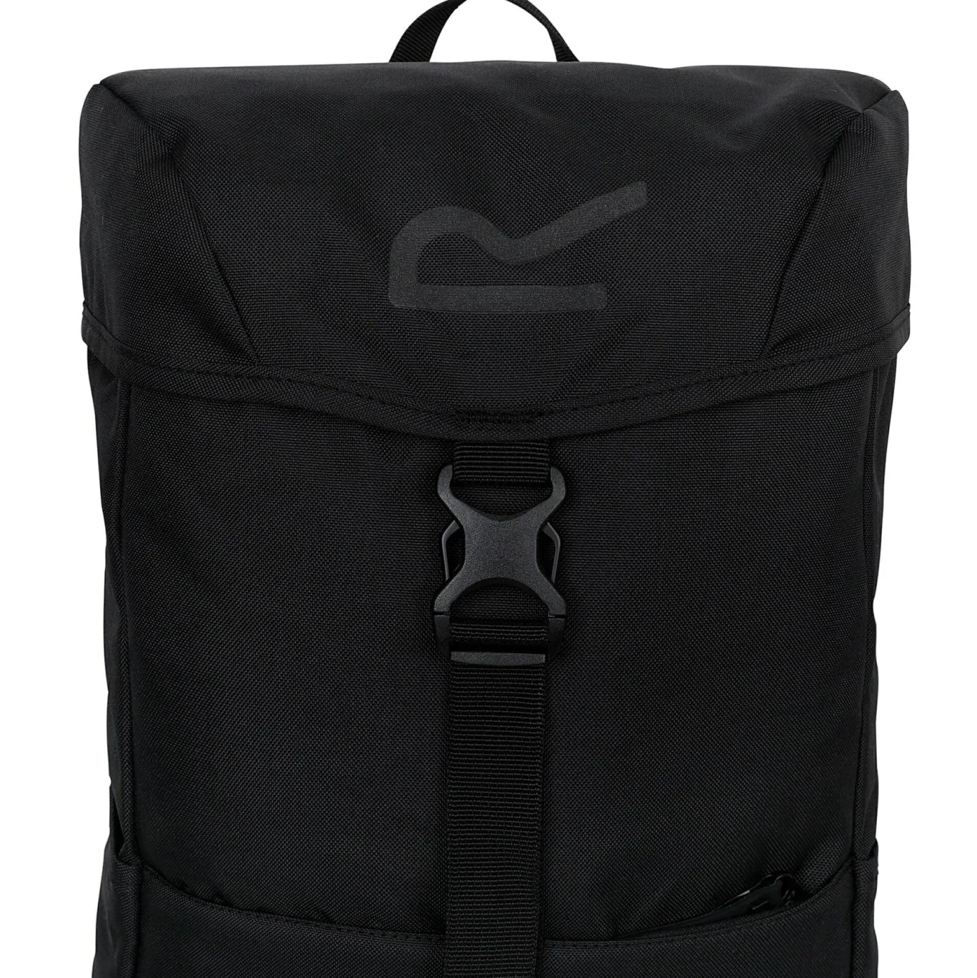 Shilton II 15L Backpack | Black