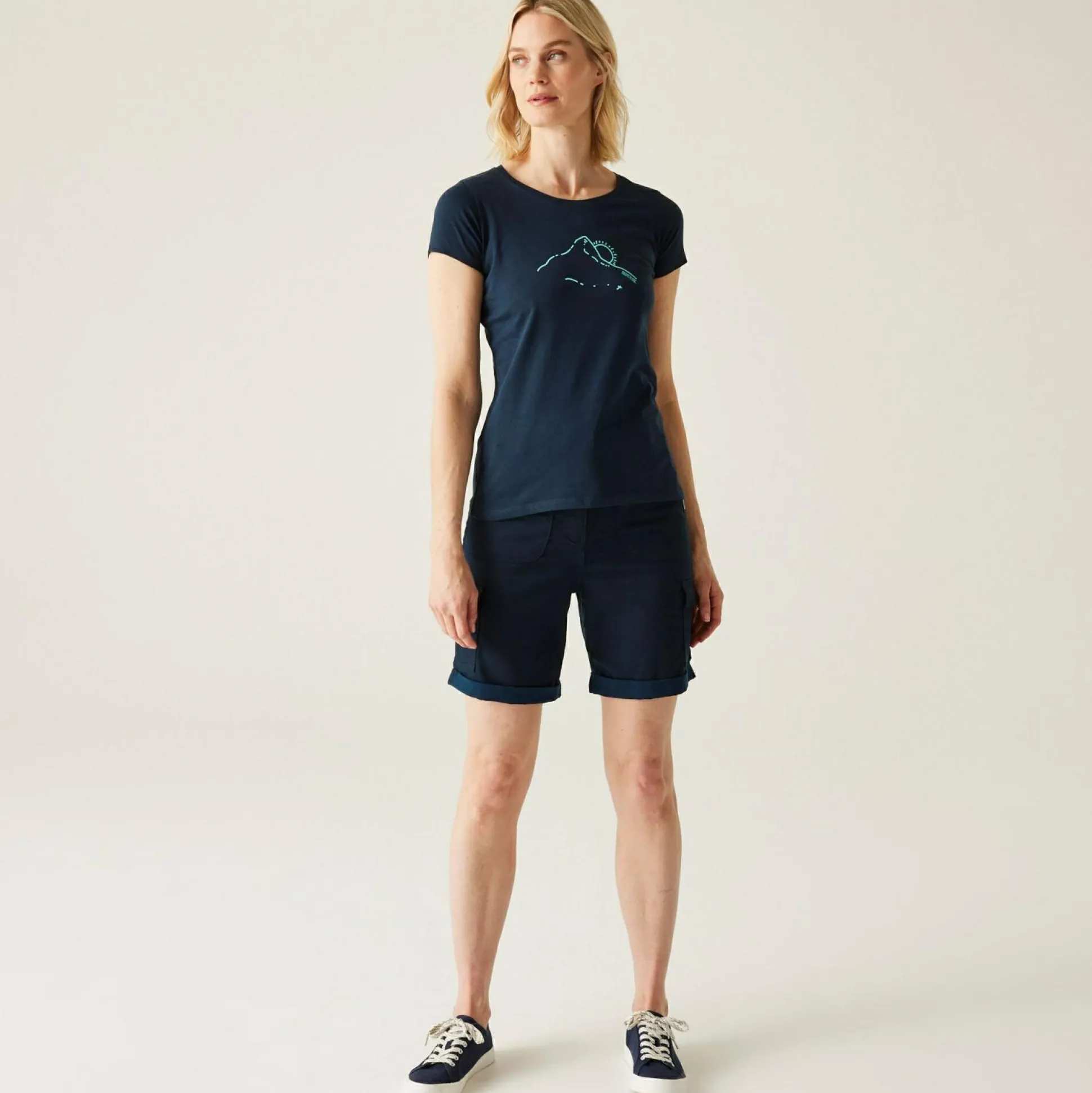 Women's Breezed V T-Shirt | Navy