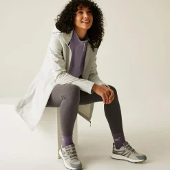 Women's Carisbrooke Softshell Jacket | Oyster Mushroom Wisteria
